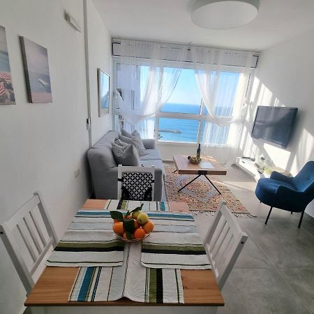 Beautiful 2-Bedroom Sea-View Apartment Netanya Eksteriør bilde