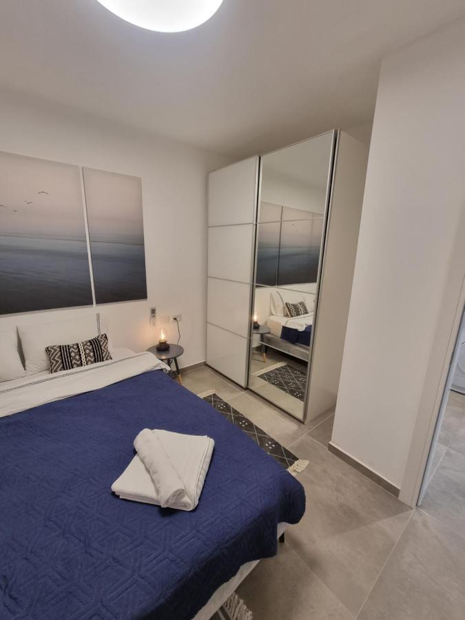 Beautiful 2-Bedroom Sea-View Apartment Netanya Eksteriør bilde