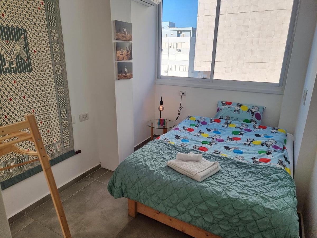 Beautiful 2-Bedroom Sea-View Apartment Netanya Eksteriør bilde