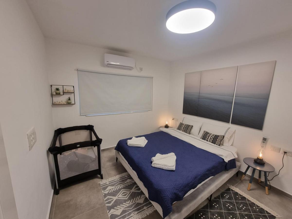 Beautiful 2-Bedroom Sea-View Apartment Netanya Eksteriør bilde